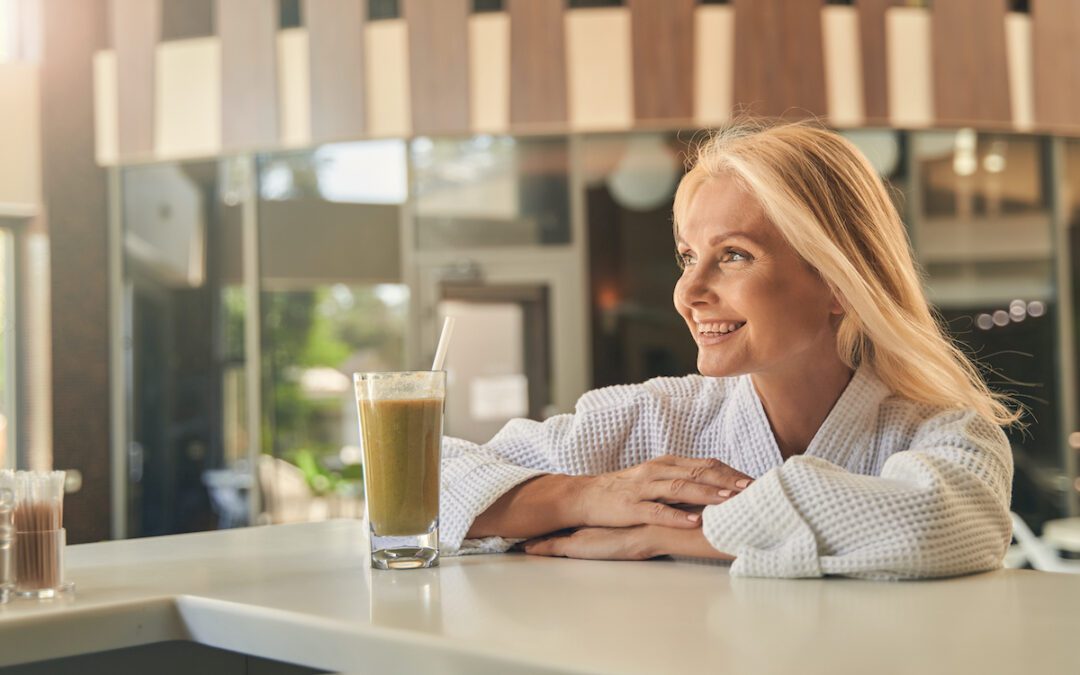 Barista del pool bar